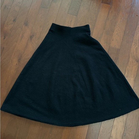 UNIQLO Wool Blend Flare A-line Skirt, Size S, Black - Picture 7 of 7